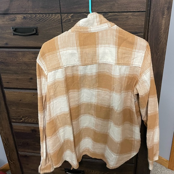 American Eagle Outfitters yellow flannel - Picture 4 of 4